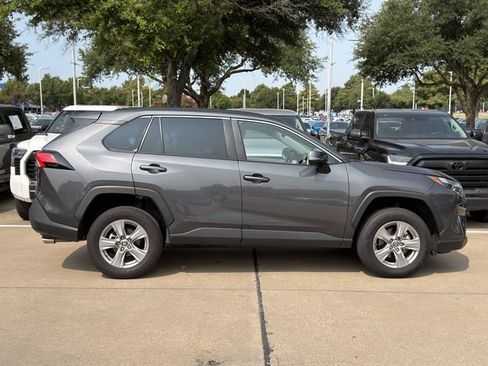 Certified 2025 Toyota RAV4 XLE FWD image 4