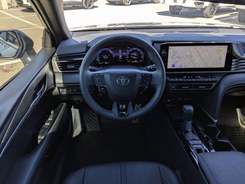 Used 2025 Toyota Camry XSE image 14
