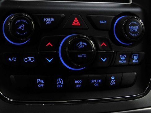 Used 2016 Jeep Grand Cherokee Overland w/ Advanced Technology Group image 54