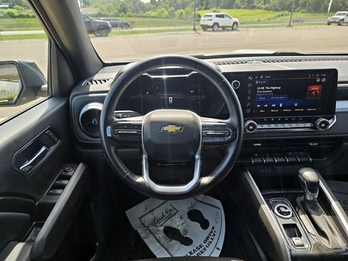 Used 2023 Chevrolet Colorado LT w/ LT Convenience Package II image 30