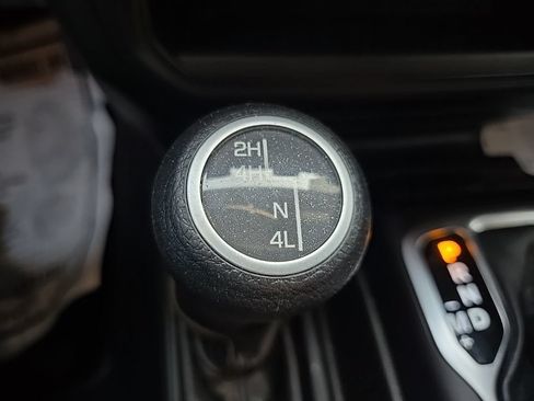 Used 2019 Jeep Wrangler Unlimited Sport S AWD/4WD image 64