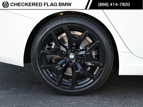 Used 2025 BMW 330i Sedan w/ M Sport Package image 6