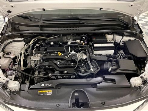 Used 2025 Toyota Corolla SE FWD image 9