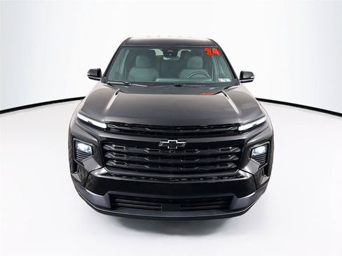 Used 2024 Chevrolet Traverse LS w/ Midnight/Sport Edition FWD image 13