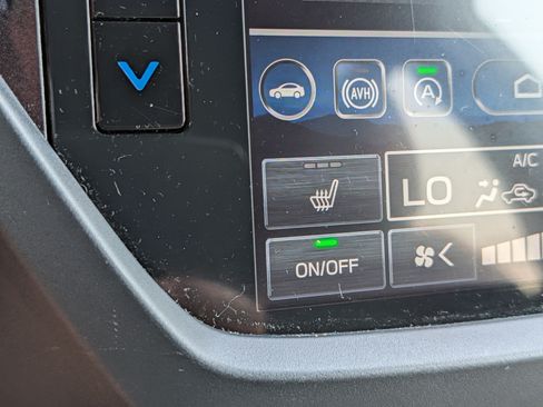 Certified 2025 Subaru Forester Premium AWD/4WD image 28