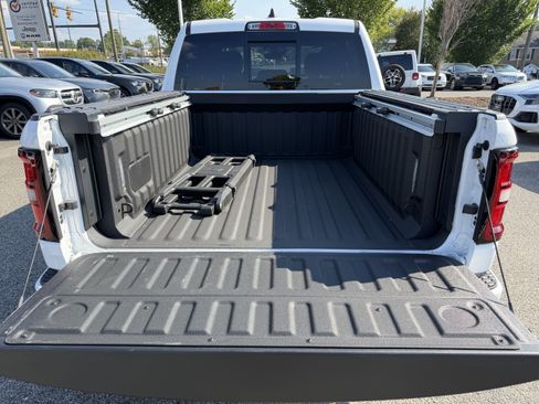 Used 2026 RAM 1500 Big Horn AWD/4WD image 33