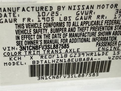 New 2025 Nissan Versa SR w/ Trunk Package image 17