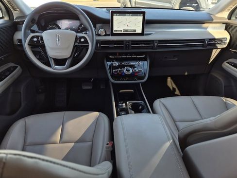 Used 2022 Lincoln Corsair FWD w/ Equipment Group 101A image 18