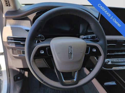 Used 2023 Lincoln Corsair AWD image 25
