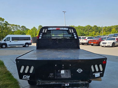 Used 2022 Ford F250 XL w/ Power Equipment Group AWD/4WD image 6