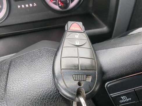 Used 2016 RAM 2500 Tradesman w/ Chrome Appearance Group image 19