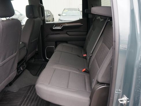 Used 2025 Chevrolet Silverado 1500 LT image 11