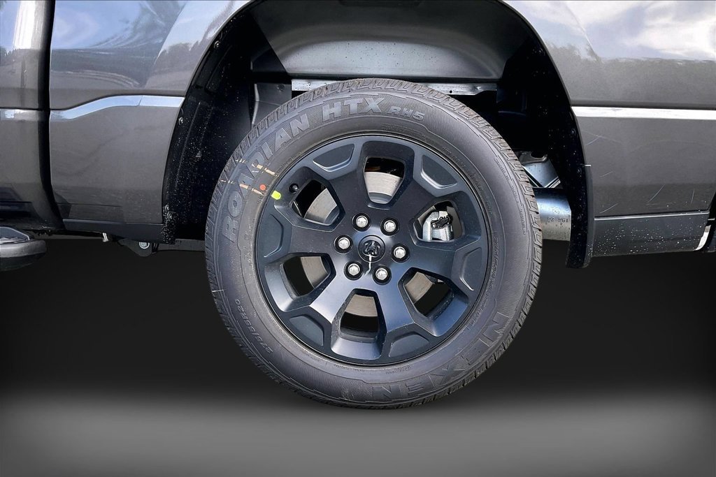New 2026 RAM 1500 Express AWD/4WD image 33