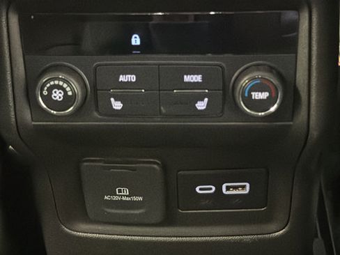 Used 2023 GMC Acadia AT4 w/ Preferred Package AWD/4WD image 38