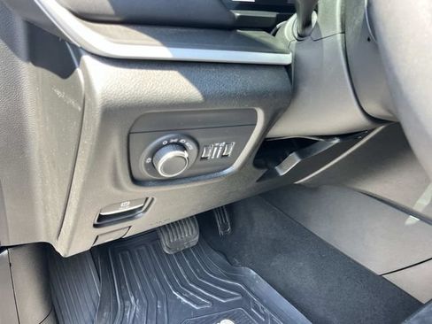 Used 2023 Jeep Grand Cherokee L Laredo AWD/4WD image 36