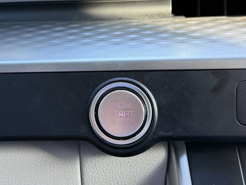 Certified 2024 Kia Carnival LX FWD image 24