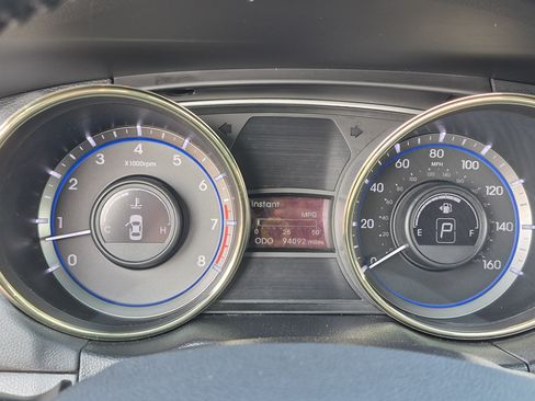 Used 2012 Hyundai Sonata Limited w/ Navigation Pkg FWD image 31