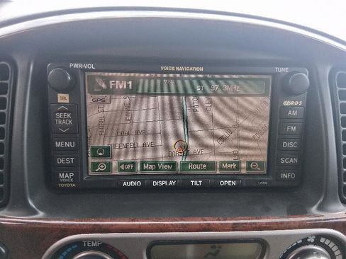 Used 2007 Toyota Sequoia Limited image 38