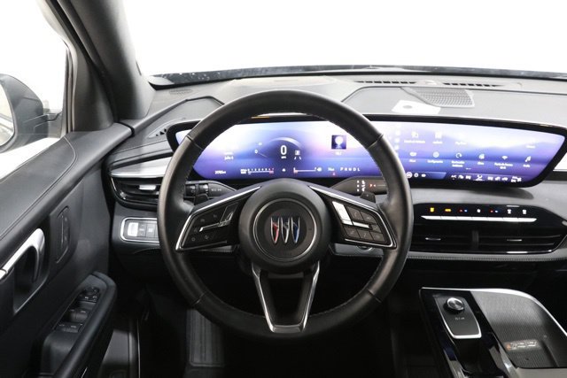 Used 2025 Buick Enclave Preferred FWD image 13