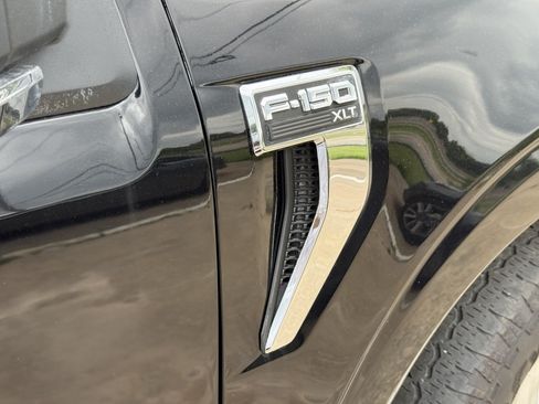 Used 2025 Ford F150 XLT w/ Equipment Group 302A MID RWD image 3