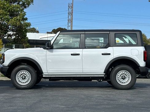 New 2025 Ford Bronco Base image 7
