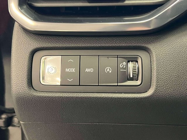 Used 2024 GMC Acadia AT4 w/ Luxury Package AWD/4WD image 24