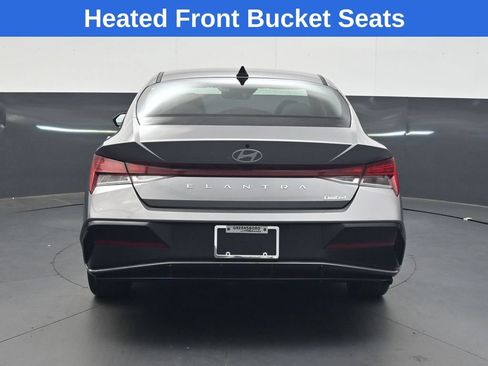 Used 2025 Hyundai Elantra Limited FWD image 5