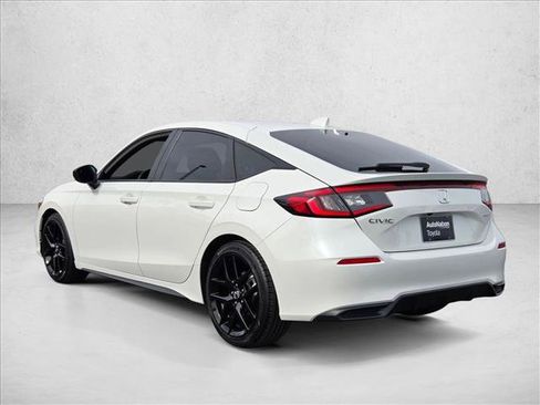 Used 2025 Honda Civic Sport image 8