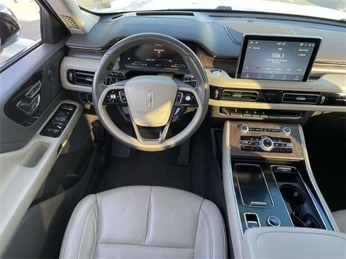 Used 2023 Lincoln Aviator Reserve w/ Equipment Group 201A image 15
