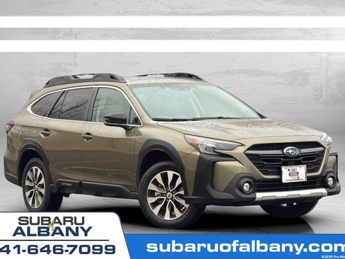 Used 2023 Subaru Outback Limited image 1
