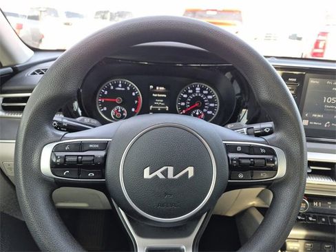 Used 2022 Kia K5 LXS image 27