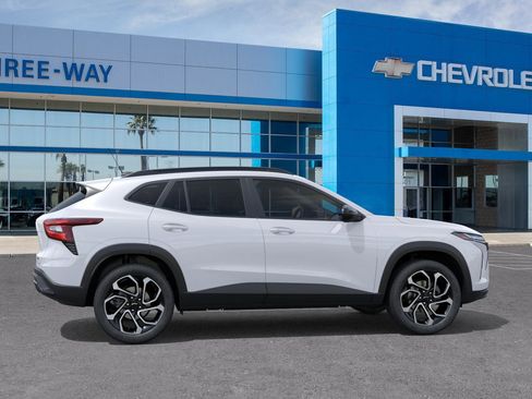 New 2026 Chevrolet Trax RS image 5