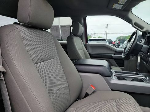 Used 2019 Ford F150 XLT w/ Equipment Group 302A Luxury AWD/4WD image 17