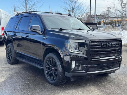 Used 2023 GMC Yukon SLT AWD/4WD image 1