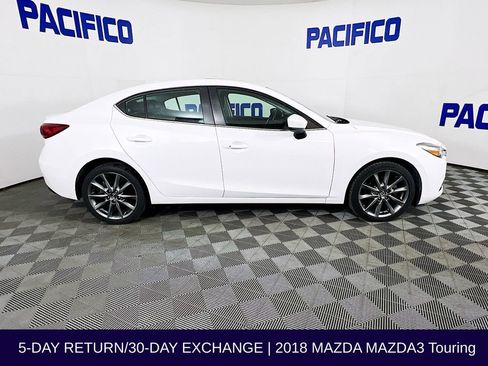 Used 2018 MAZDA MAZDA3 Touring image 9