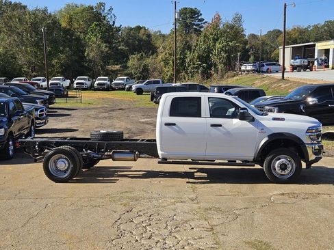 New 2026 RAM 5500 Tradesman AWD/4WD image 9