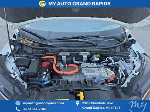 Used 2024 Nissan Ariya AWD image 9