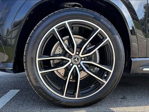 New 2026 Mercedes-Benz GLS 580 4MATIC image 10