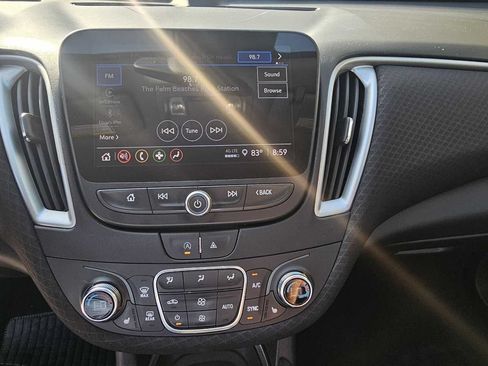 Used 2023 Chevrolet Malibu LT FWD image 16