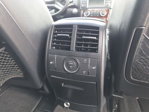 Used 2010 Mercedes-Benz GL 450 4MATIC image 28