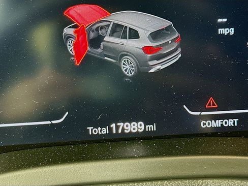 Used 2024 BMW X3 xDrive30i w/ Convenience Package image 16