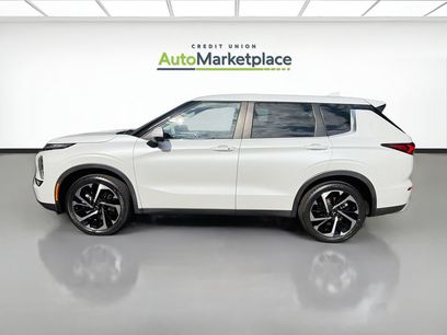 Used 2023 Mitsubishi Outlander SE