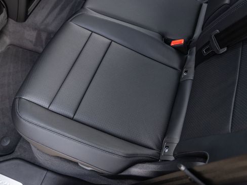 Certified 2026 Porsche Cayenne image 35