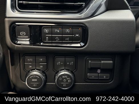 New 2026 GMC Yukon Denali w/ Denali Reserve Package AWD/4WD image 20