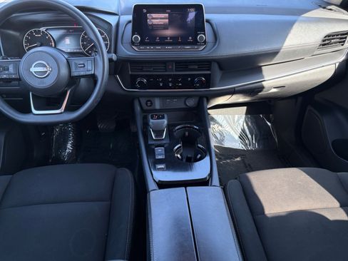Used 2024 Nissan Rogue S FWD image 21