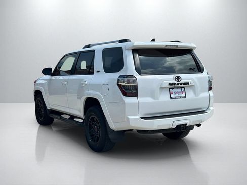 Used 2022 Toyota 4Runner SR5 RWD image 7