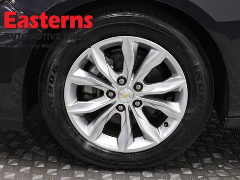 Used 2023 Chevrolet Malibu LT FWD image 32