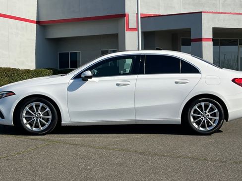 Used 2021 Mercedes-Benz A 220 image 9