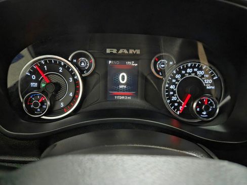 Used 2024 RAM 3500 Tradesman w/ Chrome Appearance Group AWD/4WD image 44