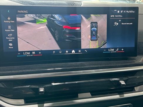 Used 2025 BMW X6 xDrive40i AWD/4WD image 21